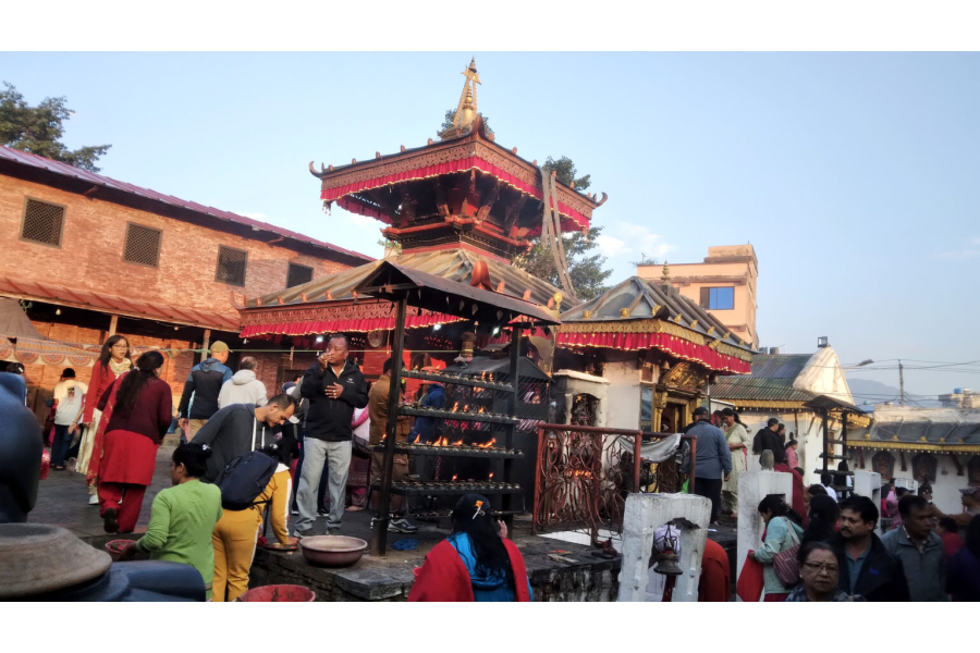 दशैंको दोश्रो दिन, शक्तिपिठमा भक्तजनको भीड 