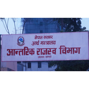 तीन हजारको सामान किन्दा नुवाकोटकी सन्तमायालाई १० लाखको उपहार